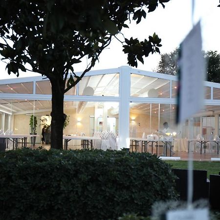 Sunny Palace Hotel Restaurant Prossedi Exterior foto