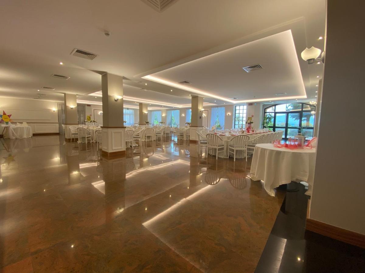 Sunny Palace Hotel Restaurant Prossedi Exterior foto